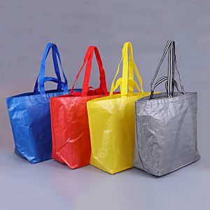 PP Woven Bag กระเป๋าทอด้วยผ้าใบพลาสติกรีไซเคิล